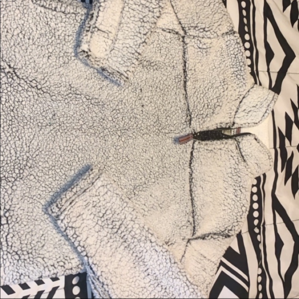 Serape Pullover size XS❤️